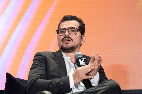 家庭影院D1 Y 開啟智能娛樂新紀元，實業投資的創新機遇